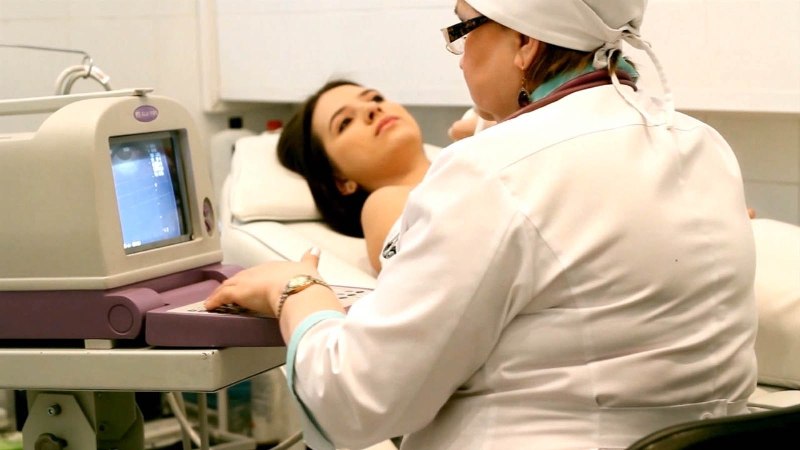 f/سونوگرافی پستان و اگزیلاری